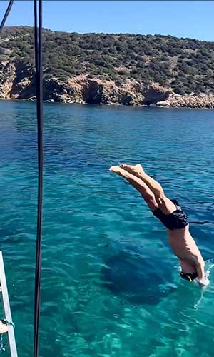 Ανακάλυψε τη Σίφνο με μια κρουαζιέρα με σκάφος